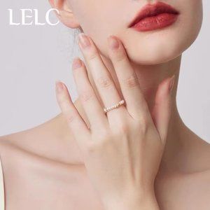 Water pearl ring girl